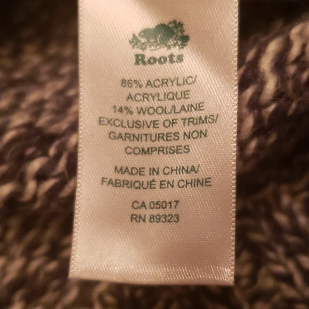 ROOTS Sweater - Picture 4 of 5